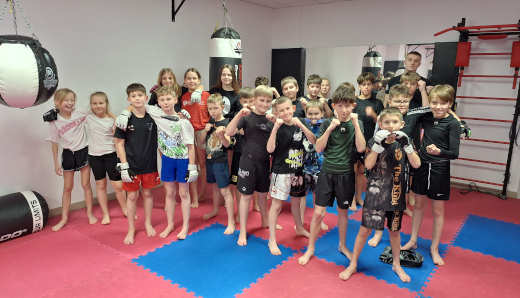 MMA SZTUKI WALKI LUBLIN MUAY-THAI SANDA SUBMISSION SAMOOBRONA KICKBOXING K1 FIGHT LUBLIN. Treningi HALA GLOBUS KAZIMIERZA WIELKIEGO 8